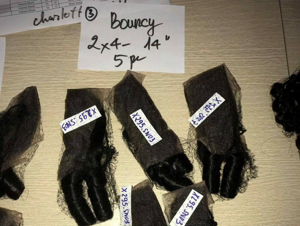 Wholesale Transparent Lace Bouncy Curl Natural Color Hair Closure Wholesale Transparent Lace Bouncy Curl Natural Color Hair Closure