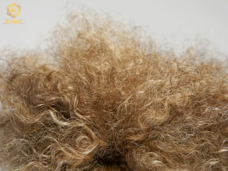 As a result of being porous, 4A hair is also quite prone to frizz, especially in humid conditions