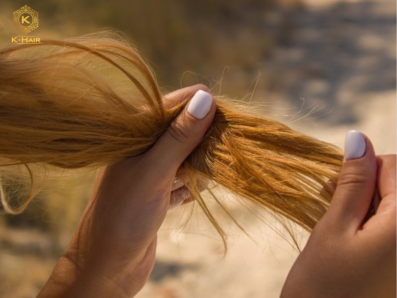 What Is Porous Hair? The Silent Hair Killer Explained 8 The slip and slide test checks hair cuticle smoothness by feeling the strand texture