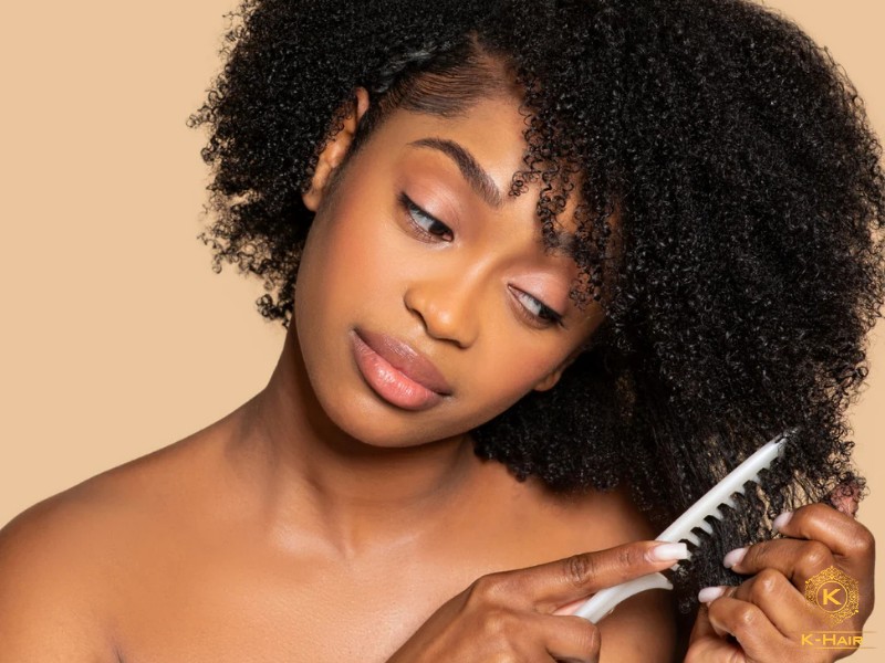 4B hair is easy to get tangled, due to its tight curls