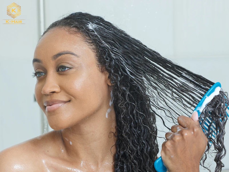 Make sure to detangle your hair properly