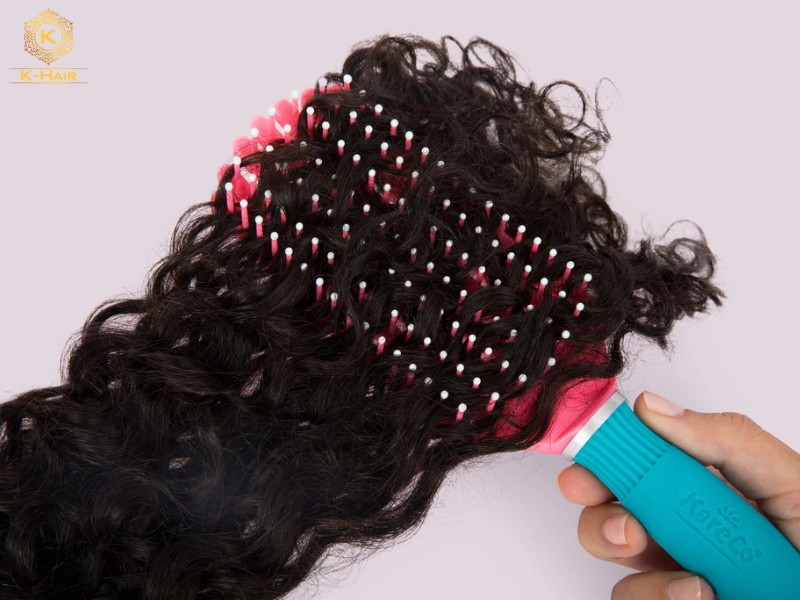 3B hair can also get easily tangled, especially at the ends