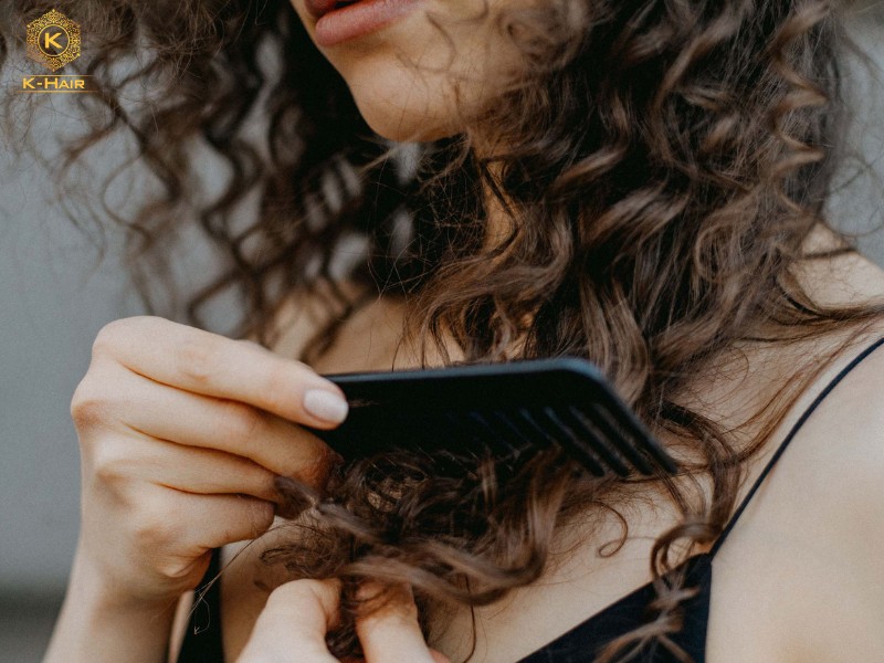 Detangling is also an important part of the maintenance