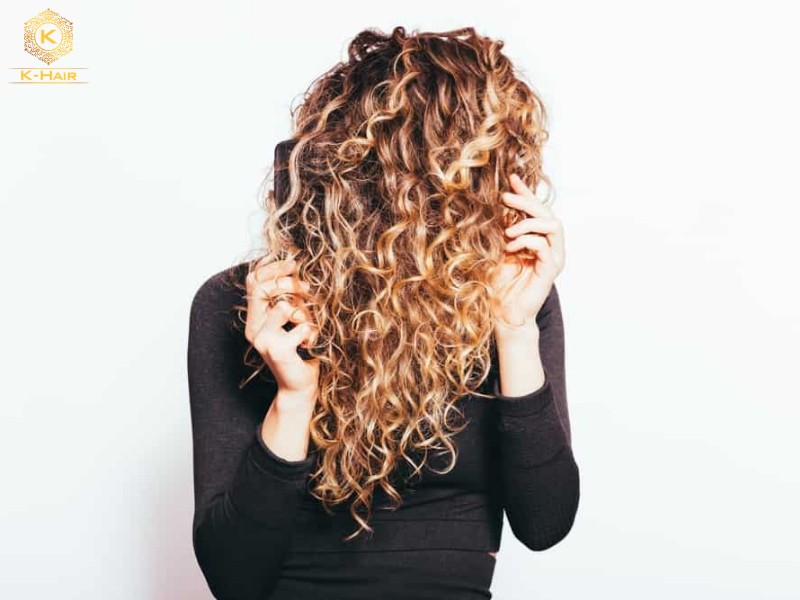 For 3A hair, the natural scalp oil would be more evenly distributed along the strands